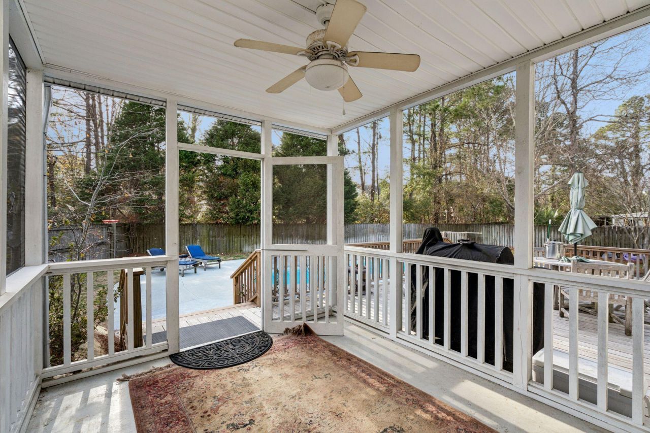 1427 Diamond Boulevard Photo 45