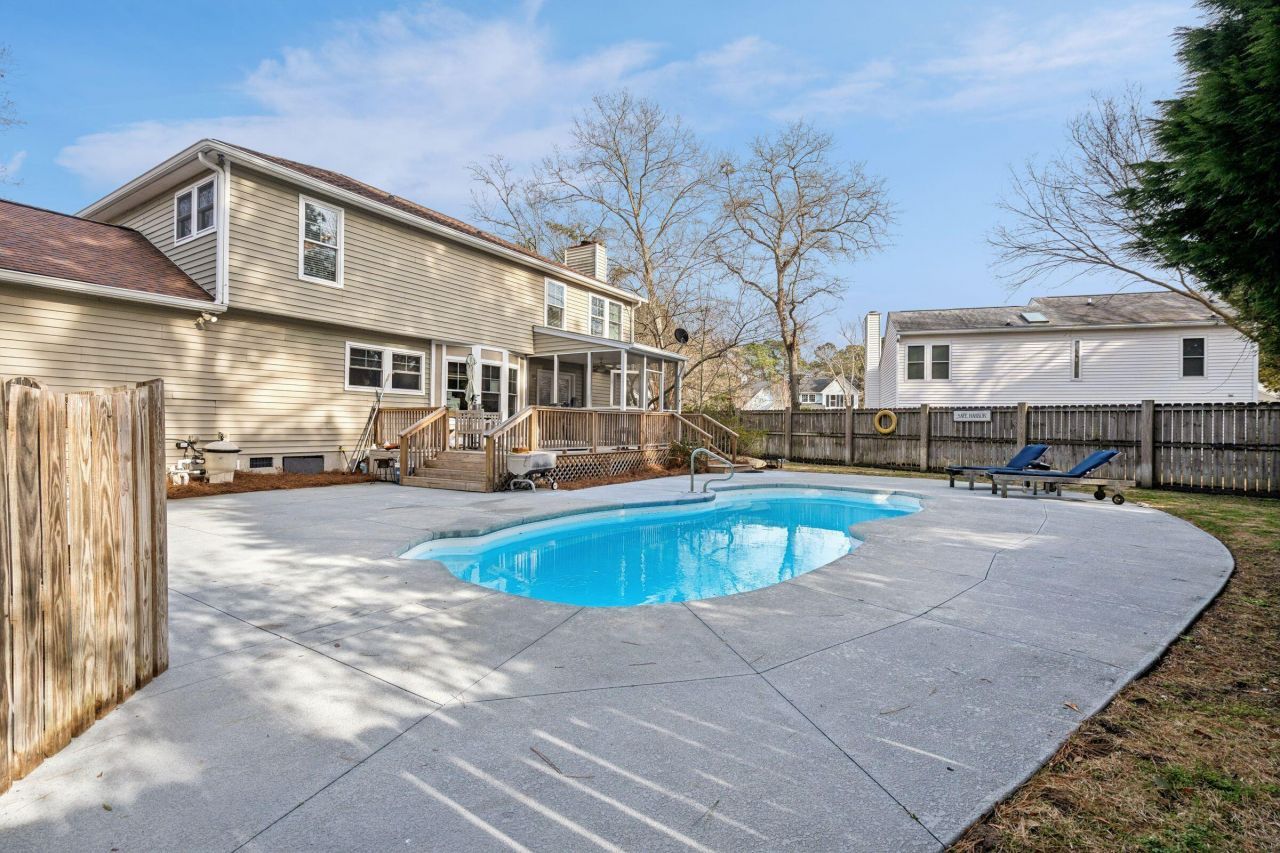 1427 Diamond Boulevard Photo 53