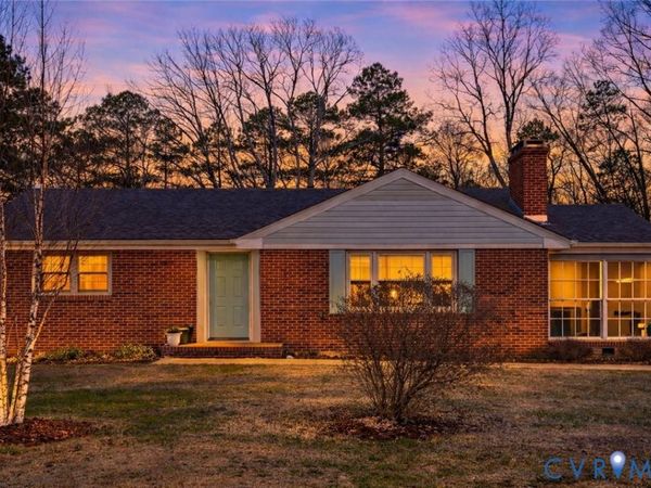 1304 Milnwood Road , Farmville, VA 23901