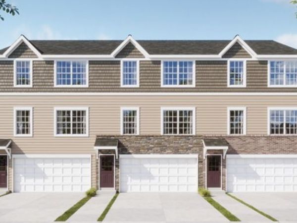 1810 Canterbury Dr, Unit 214A, Imperial, PA 15126