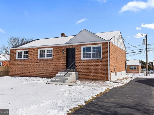 318 S DUPONT ROAD, NEWPORT, DE 19804