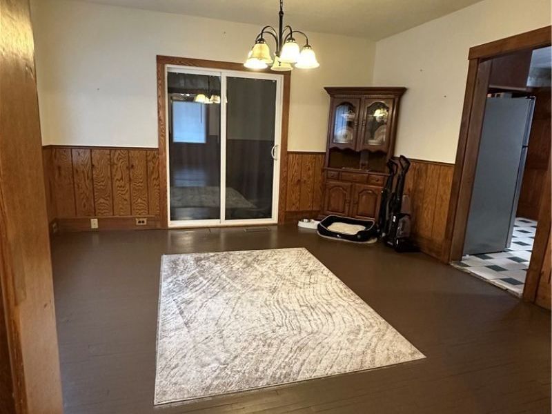 402 E Lincoln Way, Lisbon, OH 44432 Photo 5