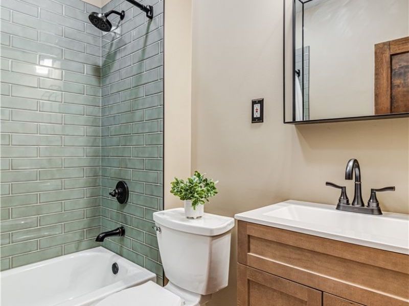 1732 Broad Boulevard, Cuyahoga Falls, OH 44223 Photo 16