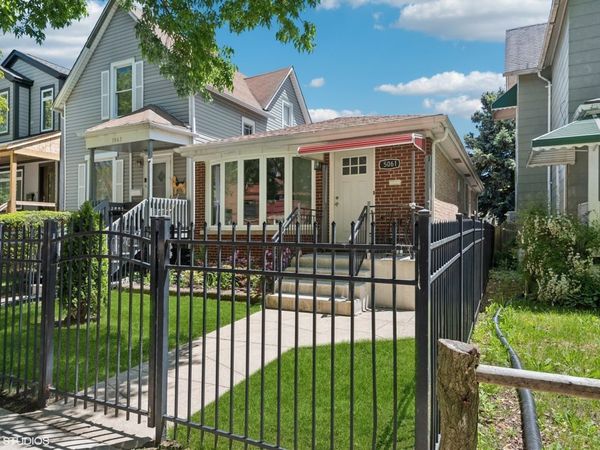 5061 N Kimberly Avenue, Chicago, IL 60630