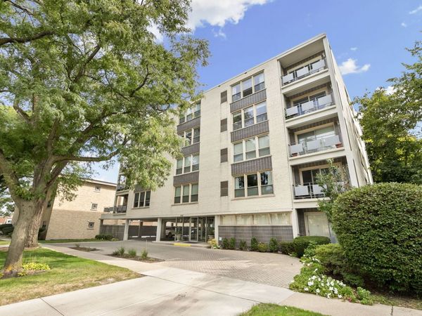 1535 Park Avenue, Unit 304, River Forest, IL 60305