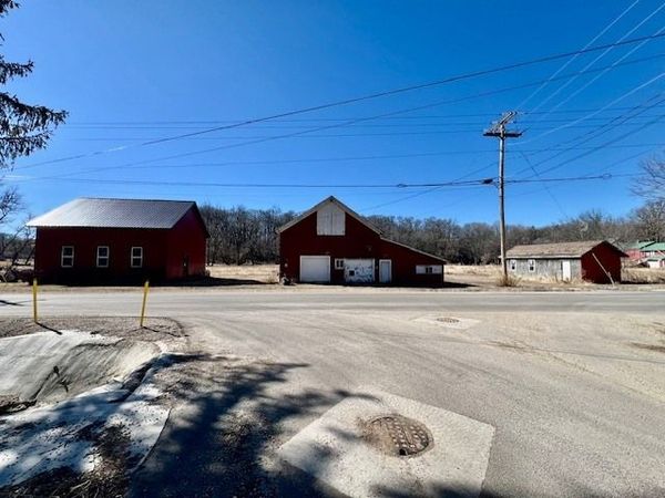 306 N Mill Street , Mt. Carroll, IL 61053