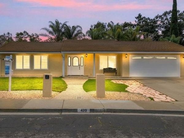 439 439 Hummingbird Ln, Livermore, CA 94551