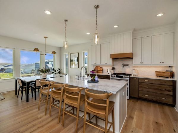 870 Augusta Court, Waukee, IA 50263