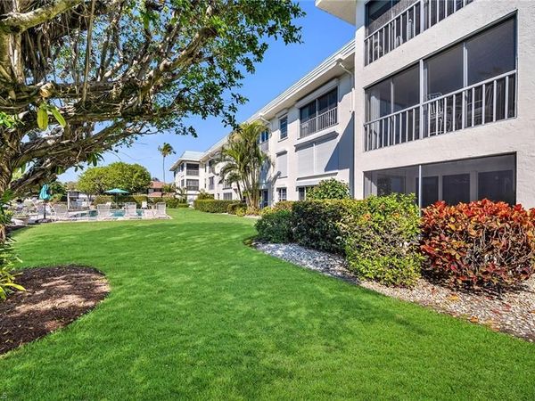 3055 Riviera DR, Unit 102, NAPLES, FL 34103