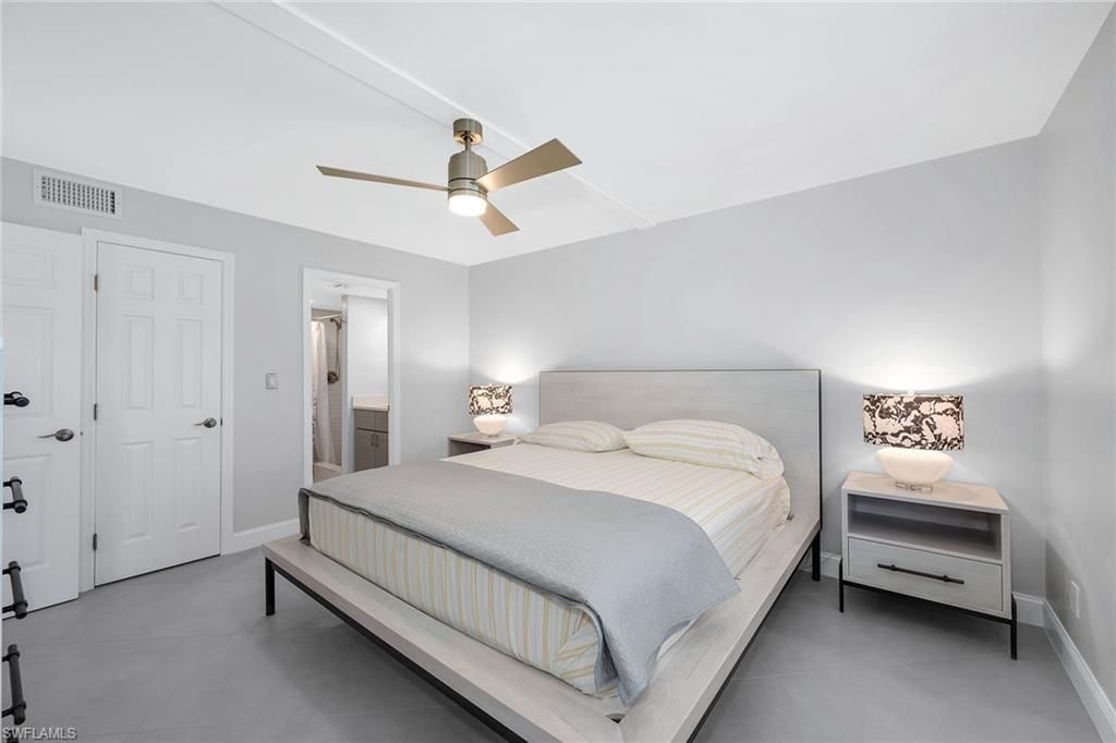 3055 Riviera Dr, Unit 102, Naples, FL 34103 Photo