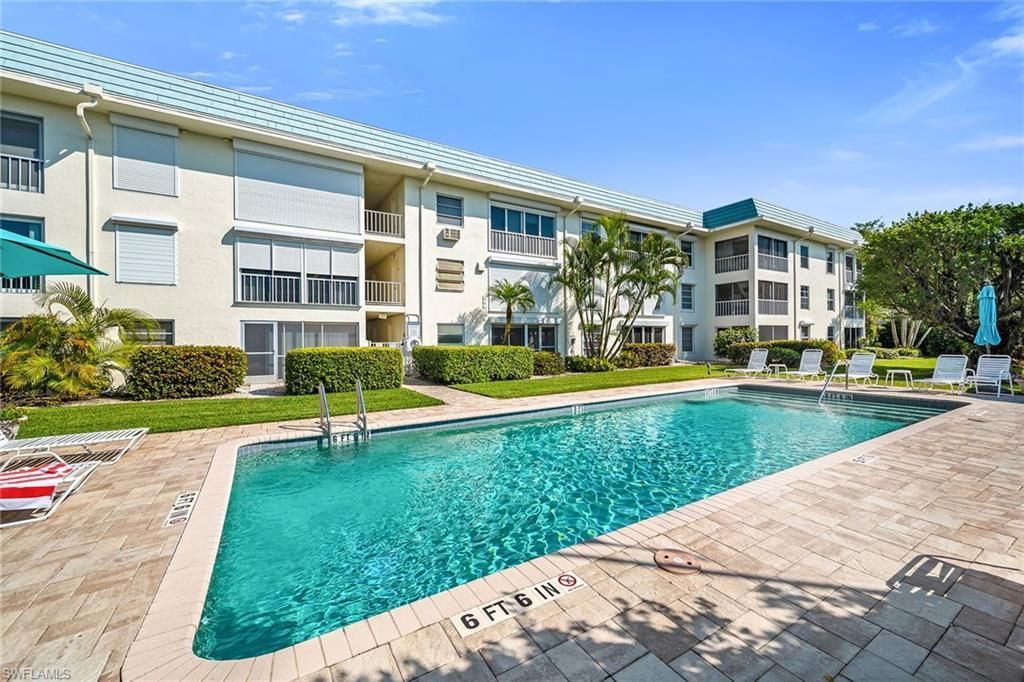 3055 Riviera Dr, Unit 102, Naples, FL 34103 Photo