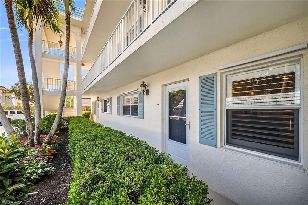 3055 Riviera Dr, Unit 102, Naples, FL 34103 Photo