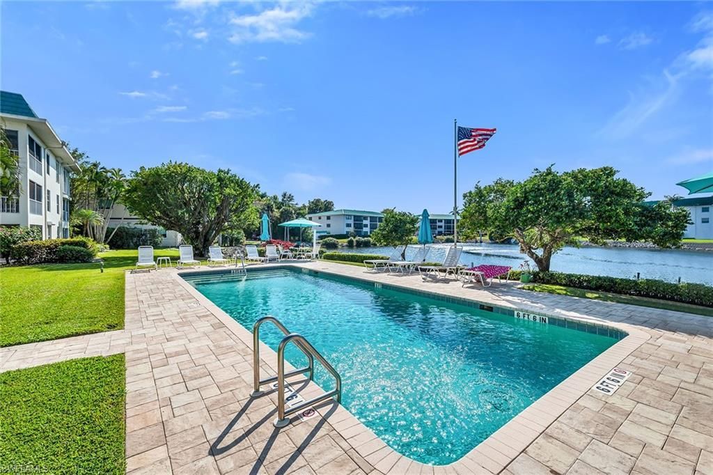 3055 Riviera Dr, Unit 102, Naples, FL 34103 Photo