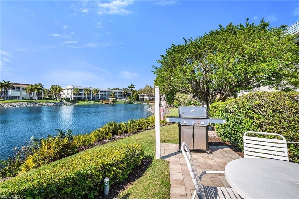 3055 Riviera Dr, Unit 102, Naples, FL 34103 Photo