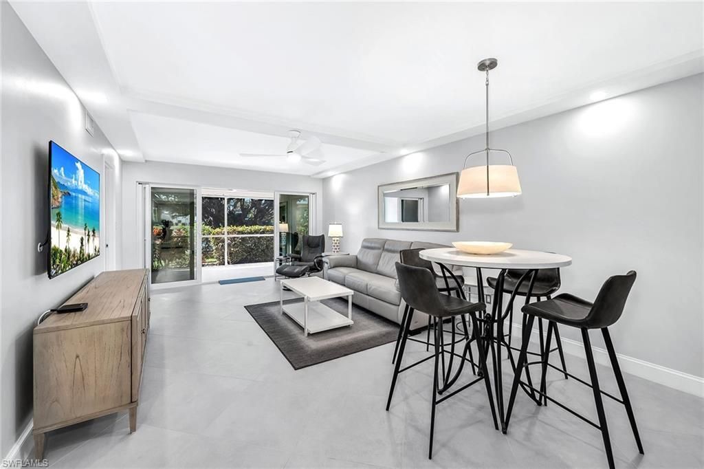 3055 Riviera Dr, Unit 102, Naples, FL 34103 Photo