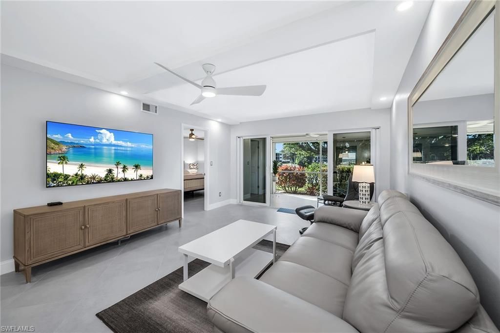 3055 Riviera Dr, Unit 102, Naples, FL 34103 Photo