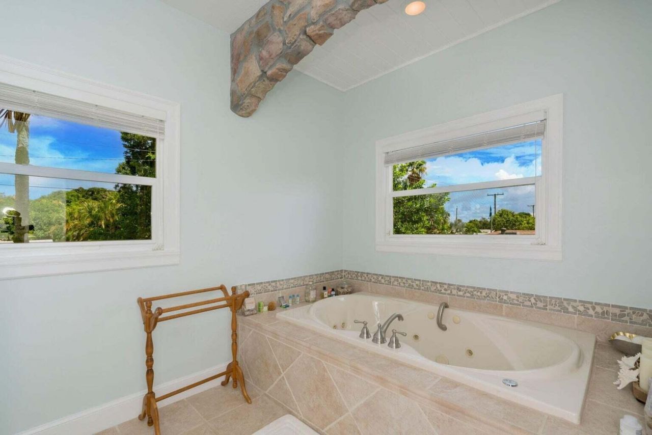 1808 N M St, Lake Worth Beach, FL 33460 Photo