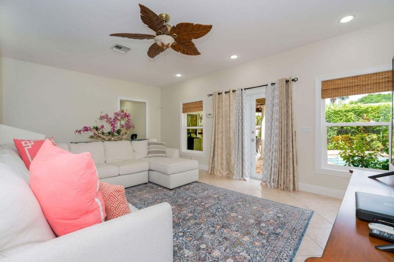 1808 N M St, Lake Worth Beach, FL 33460 Photo