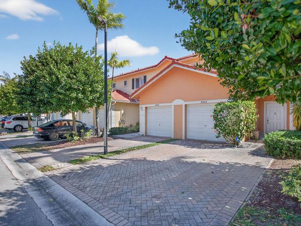 8204 Santa Monica Avenue, Unit 8204, Tamarac, FL 33321