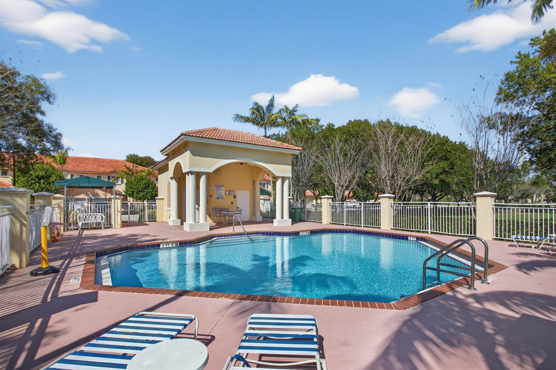 8204 Santa Monica Avenue, Unit 8204, Tamarac, FL 33321 Photo