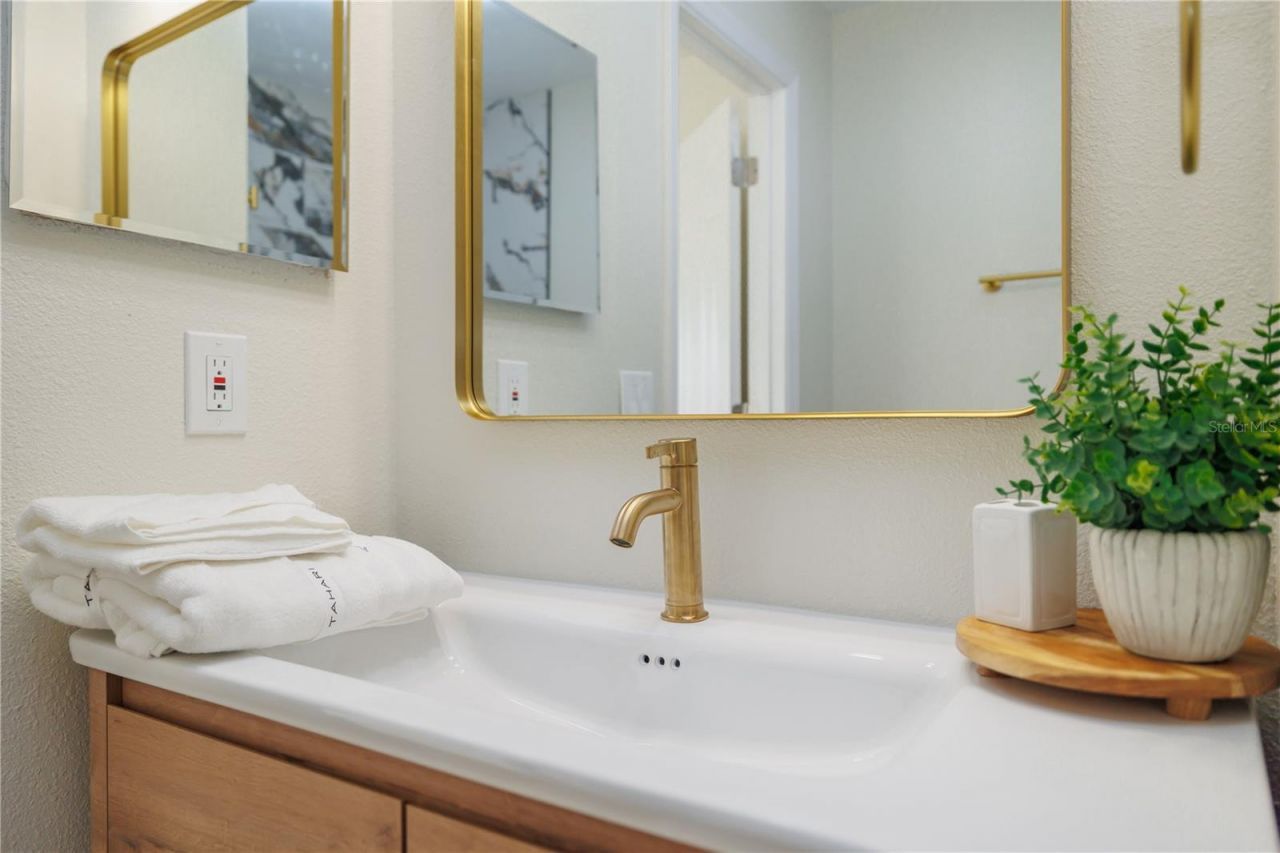 6922 Woodlake Drive, Unit 103, Orlando, FL 32810 Photo