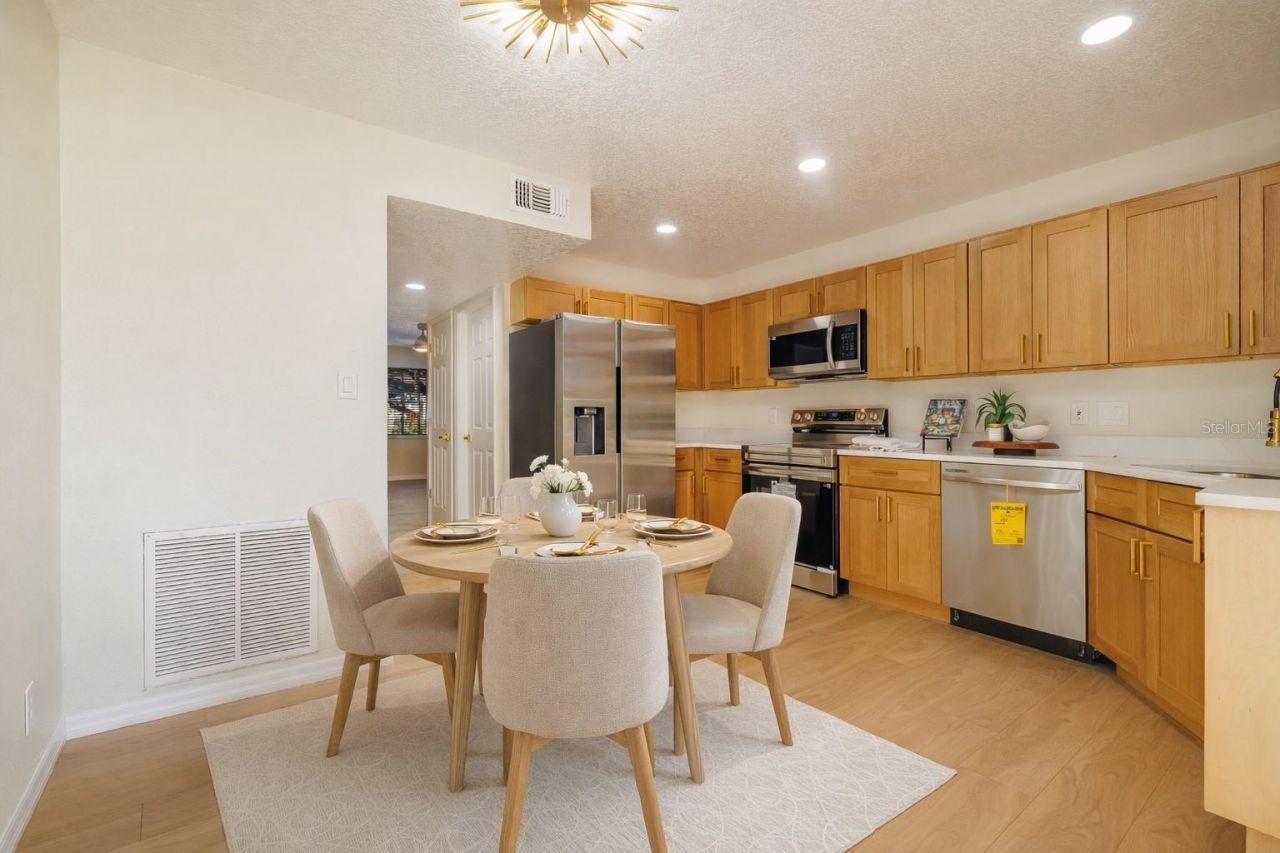 6922 Woodlake Drive, Unit 103, Orlando, FL 32810 Photo