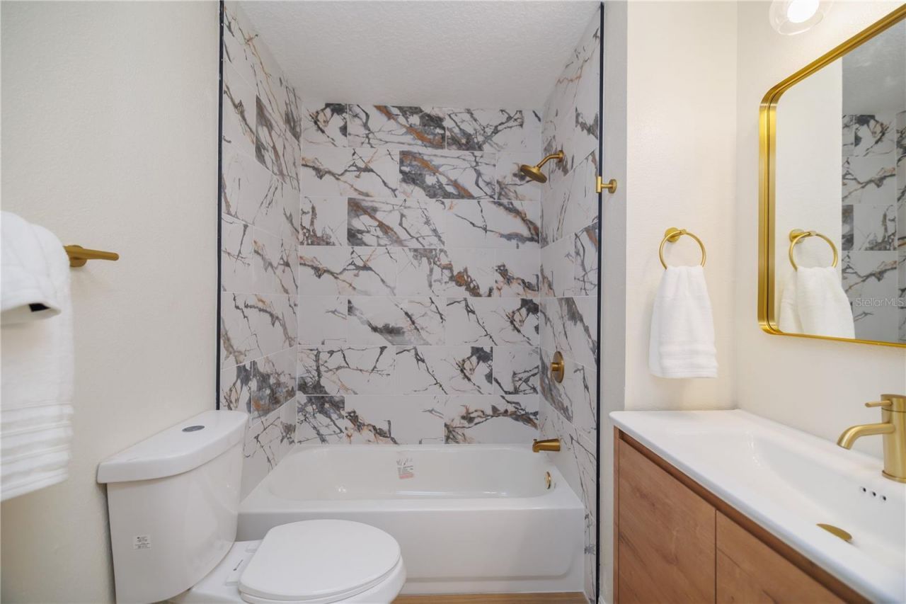 6922 Woodlake Drive, Unit 103, Orlando, FL 32810 Photo