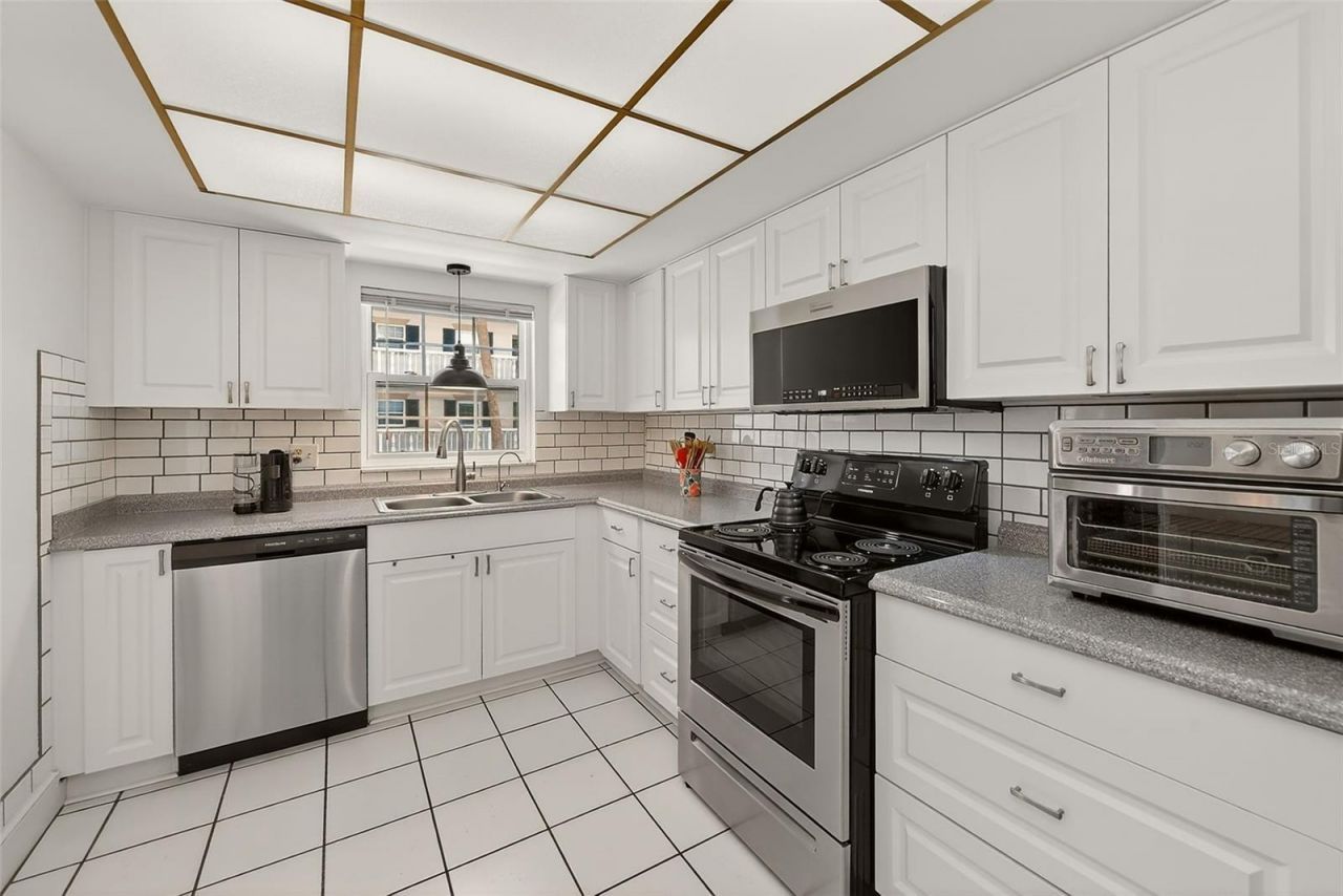 139 Bluff View Drive , Unit 107, Belleair Bluffs, FL 33770 Photo