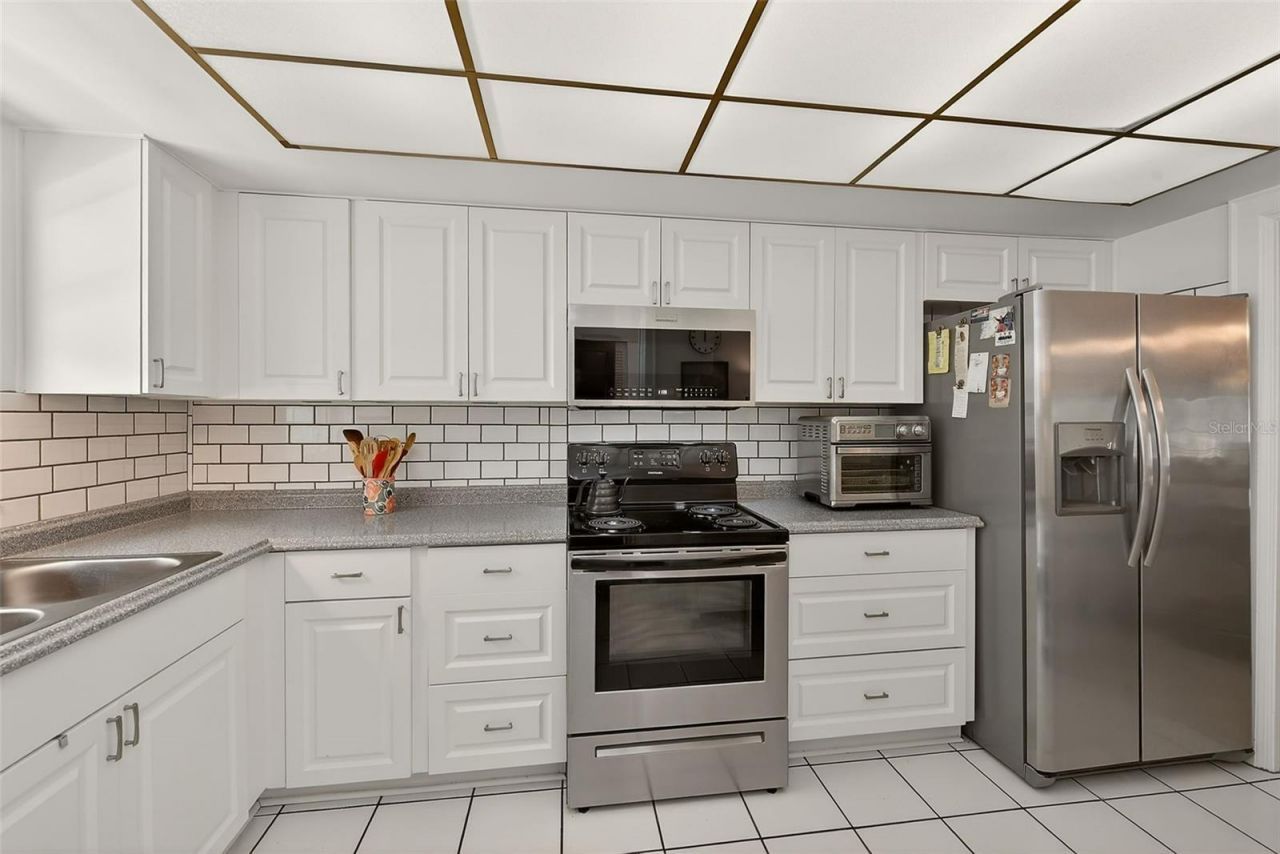 139 Bluff View Drive , Unit 107, Belleair Bluffs, FL 33770 Photo