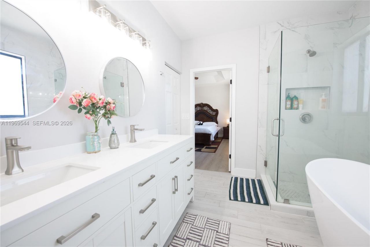 972 NE 36th Ave, Homestead, FL 33033 Photo