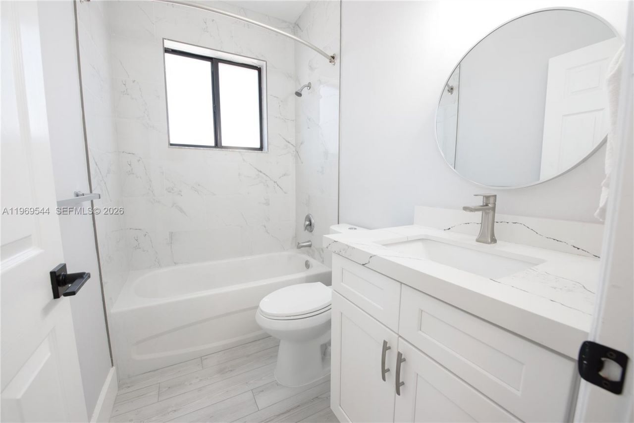 972 NE 36th Ave, Homestead, FL 33033 Photo