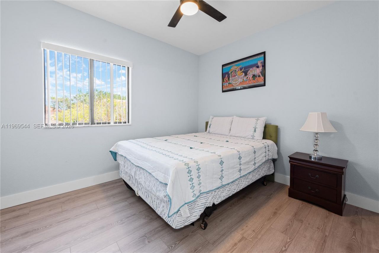 972 NE 36th Ave, Homestead, FL 33033 Photo