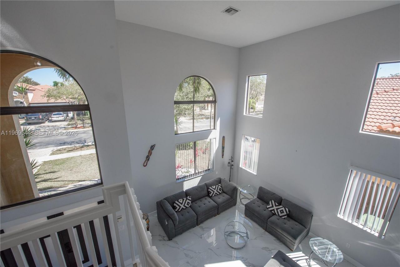 972 NE 36th Ave, Homestead, FL 33033 Photo