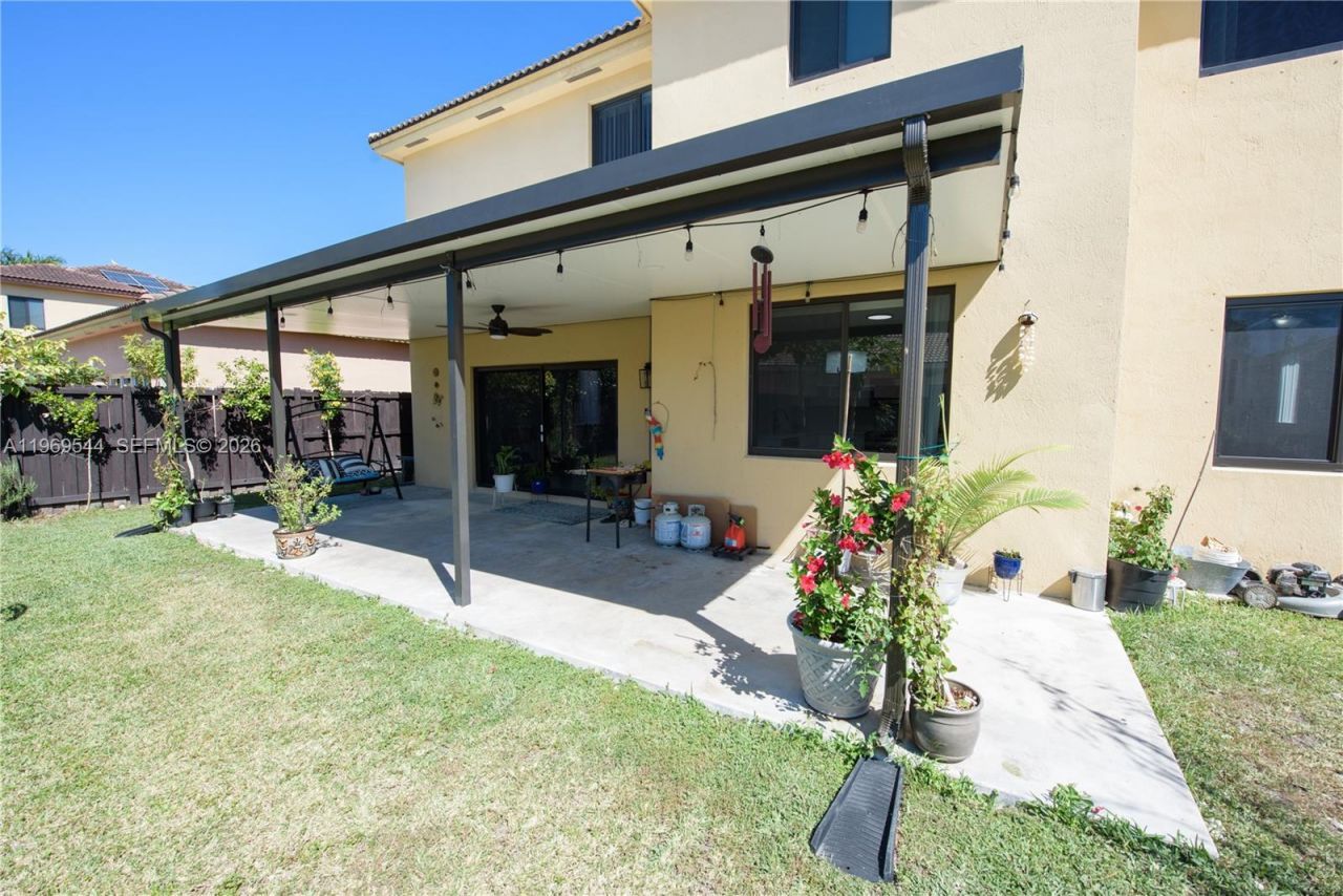 972 NE 36th Ave, Homestead, FL 33033 Photo