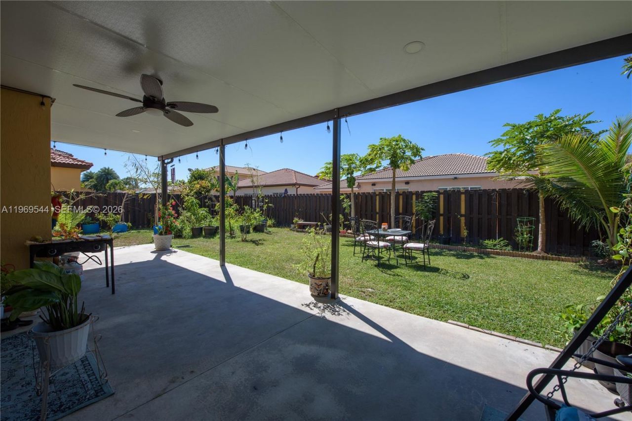 972 NE 36th Ave, Homestead, FL 33033 Photo