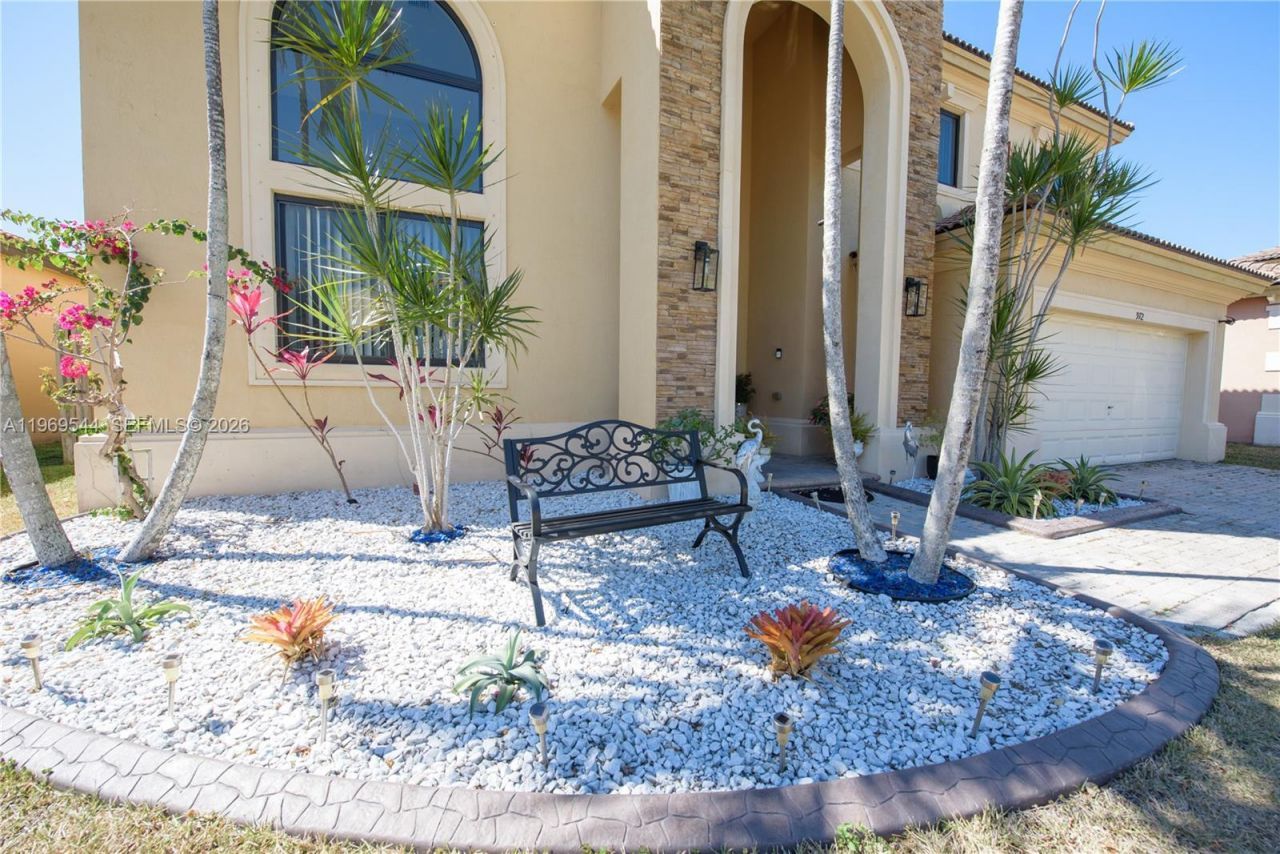 972 NE 36th Ave, Homestead, FL 33033 Photo