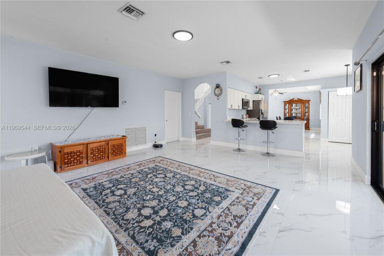 972 NE 36th Ave, Homestead, FL 33033 Photo