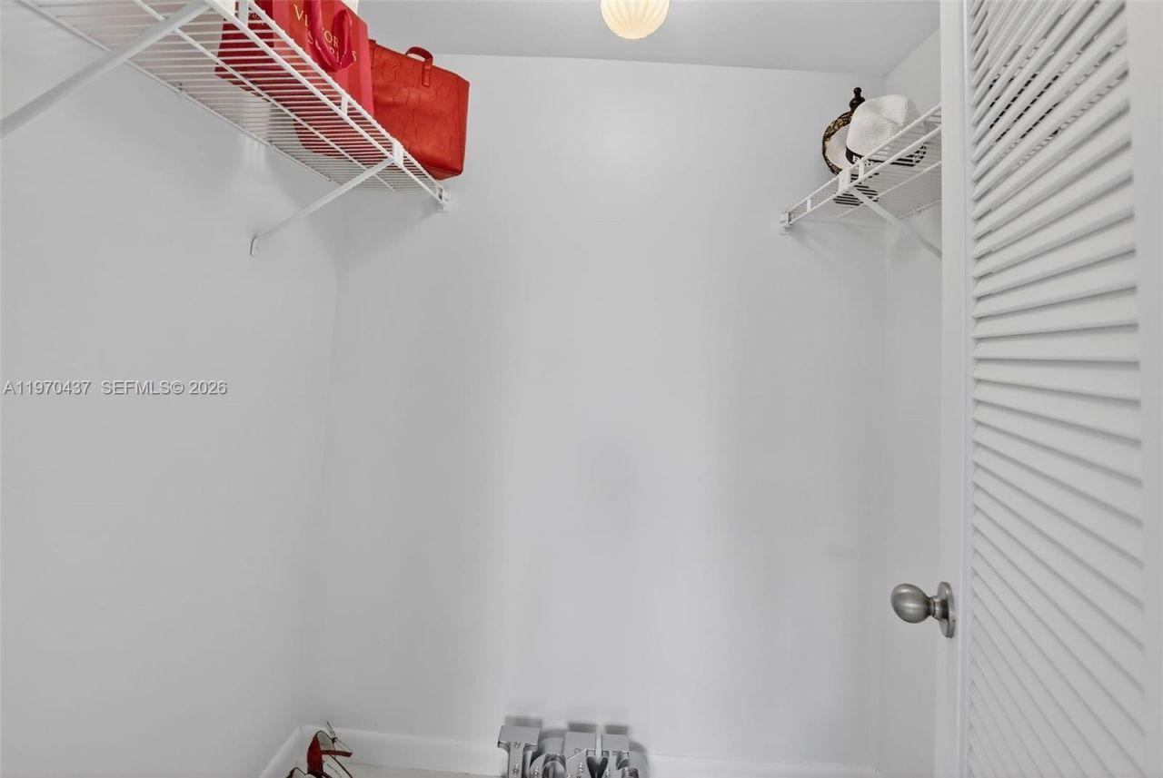 3300 W Rolling Hills Cir, Unit 302, Davie, FL 33328 Photo