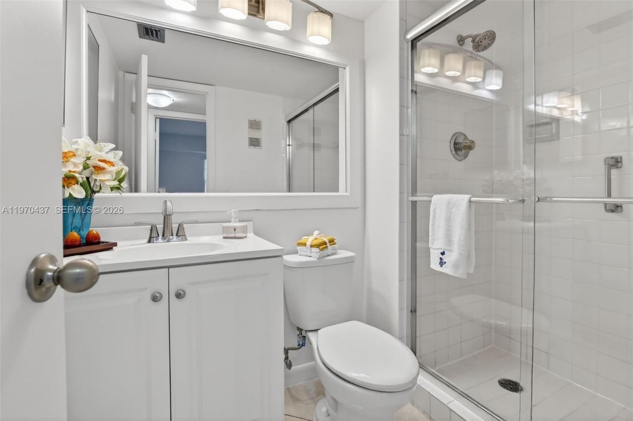 3300 W Rolling Hills Cir, Unit 302, Davie, FL 33328 Photo