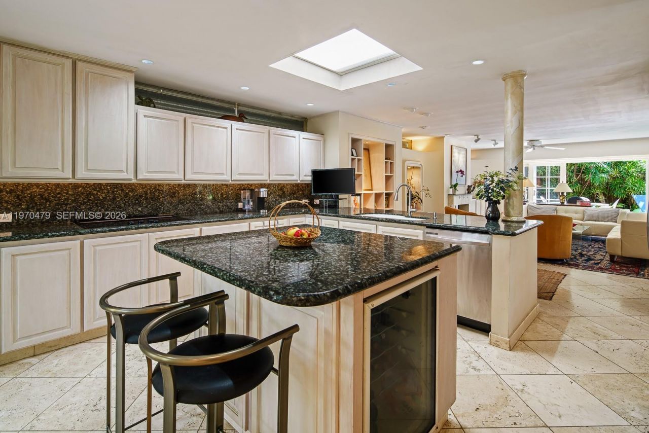 3441-1 Poinciana Ave , Coconut Grove, FL 33133 Photo