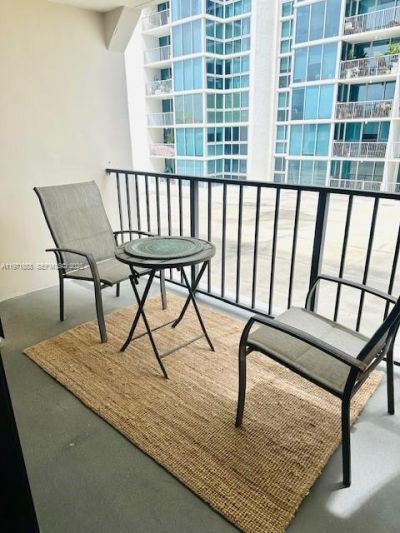 2625 Collins Ave, Unit 415, Miami Beach, FL 33140 Photo