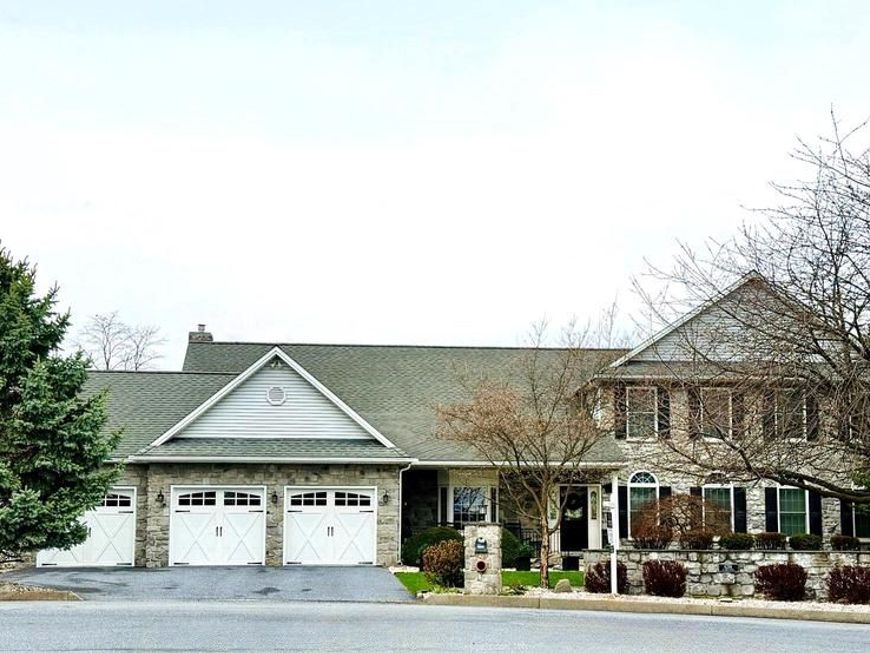 6286 Stable Court, Harrisburg, PA 17111 Main Photo