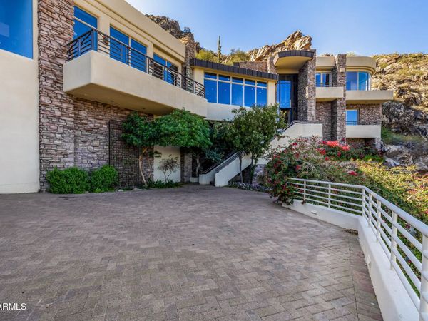 5676 E CHENEY Drive, Paradise Valley, AZ 85253