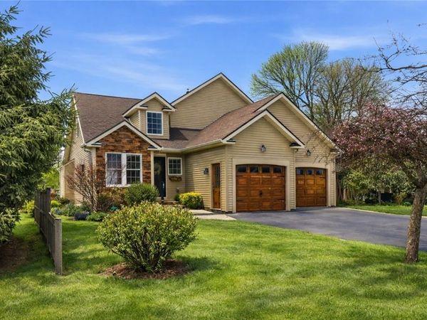 466 Lake Shore Drive, Rochester, NY 14468