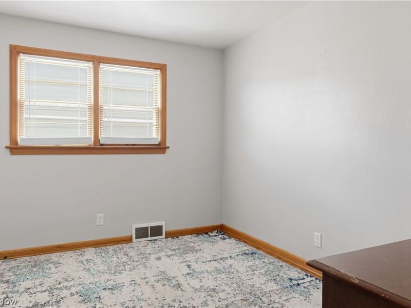 612 Maplewood Avenue, Struthers, OH 44471 Photo 14