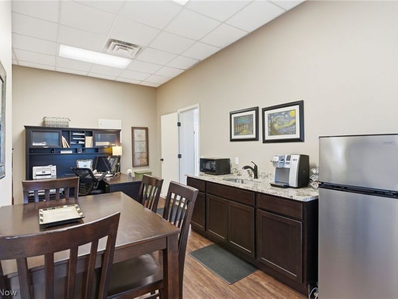 2860 Noble Road, Cleveland, OH 44121 Photo 19