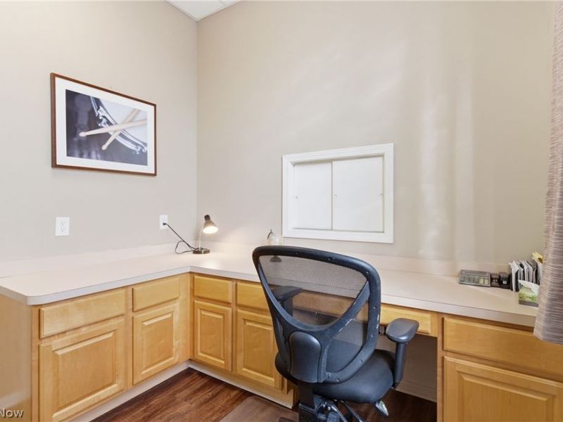 2860 Noble Road, Cleveland, OH 44121 Photo 27