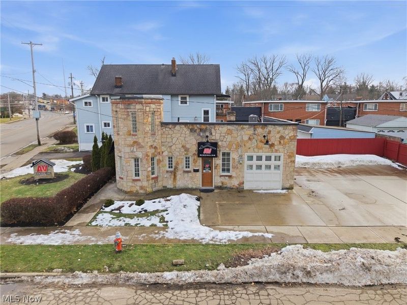 2860 Noble Road, Cleveland, OH 44121 Photo 3