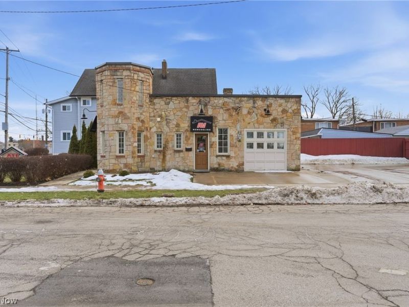 2860 Noble Road, Cleveland, OH 44121 Photo 9