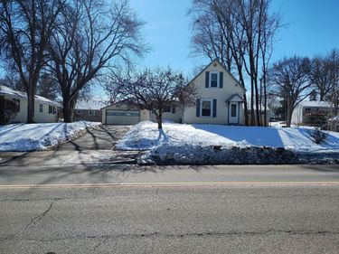 2470 South Avenue E, North Saint Paul, MN 55109